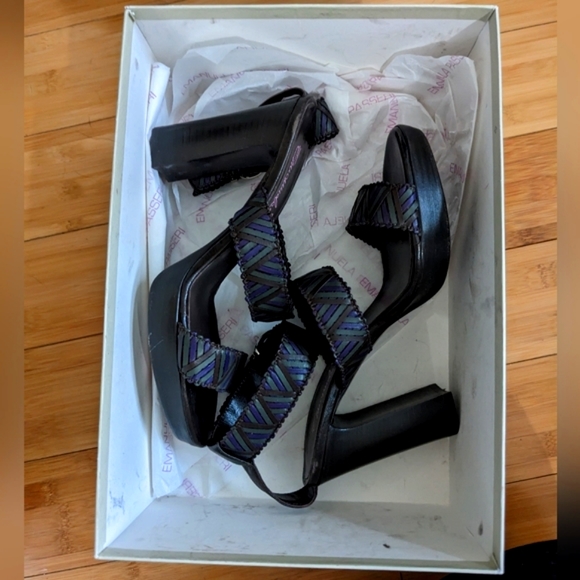 Double Strap Chunky Heel Platform Sandals - Picture 3 of 12